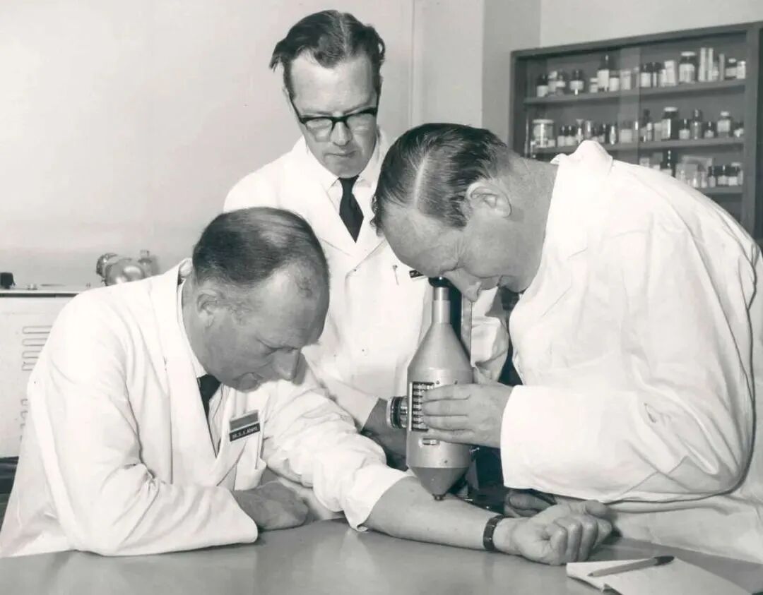 Figure 5. Adams and his colleagues testing drugs in the laboratory.