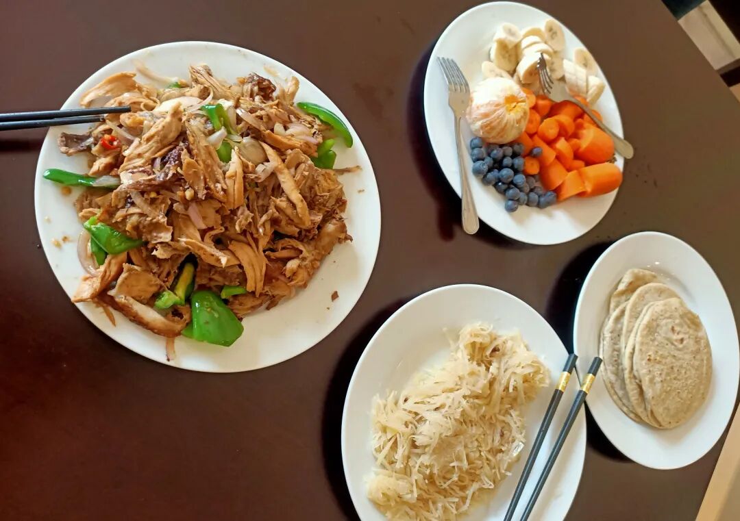 白白胖胖,充满希望;吃好喝好,长生不老!