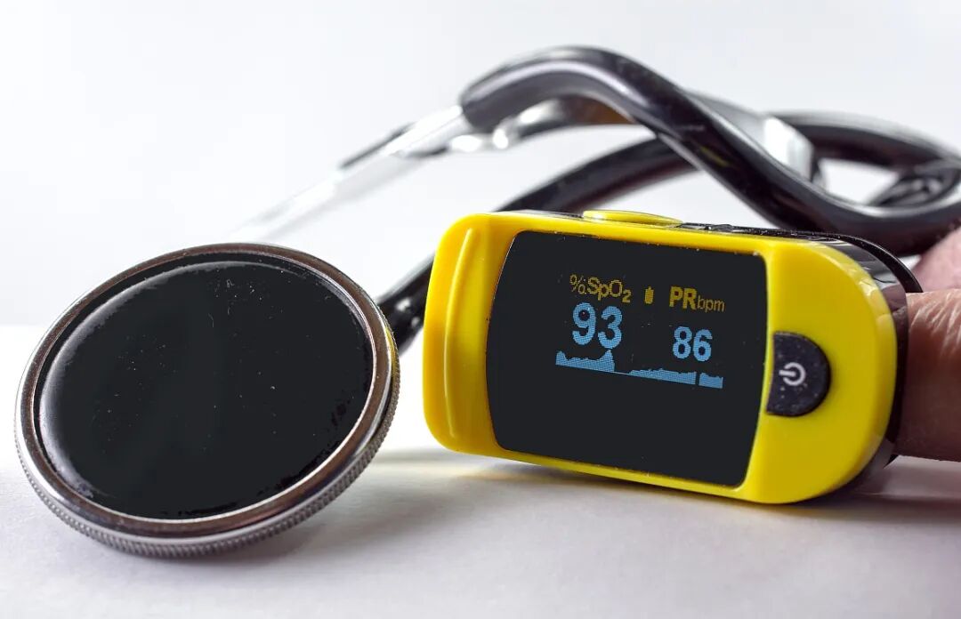 Figure 7: Blood-oxygen estimates can support monitoring, but have limitations