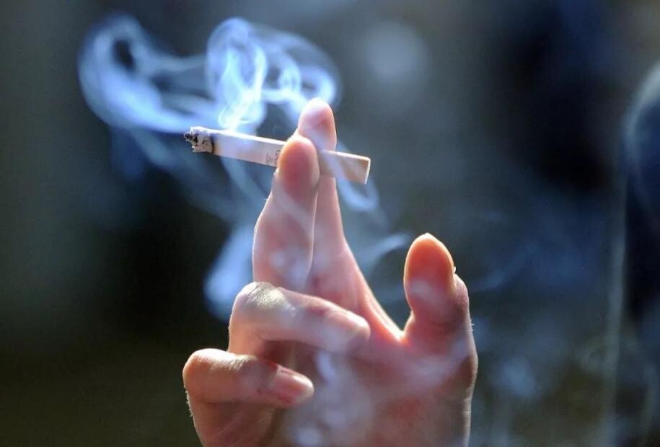 Figure 11: Smoking may increase the risk of Alzheimer's disease